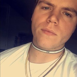 Meet your Posher, Troy